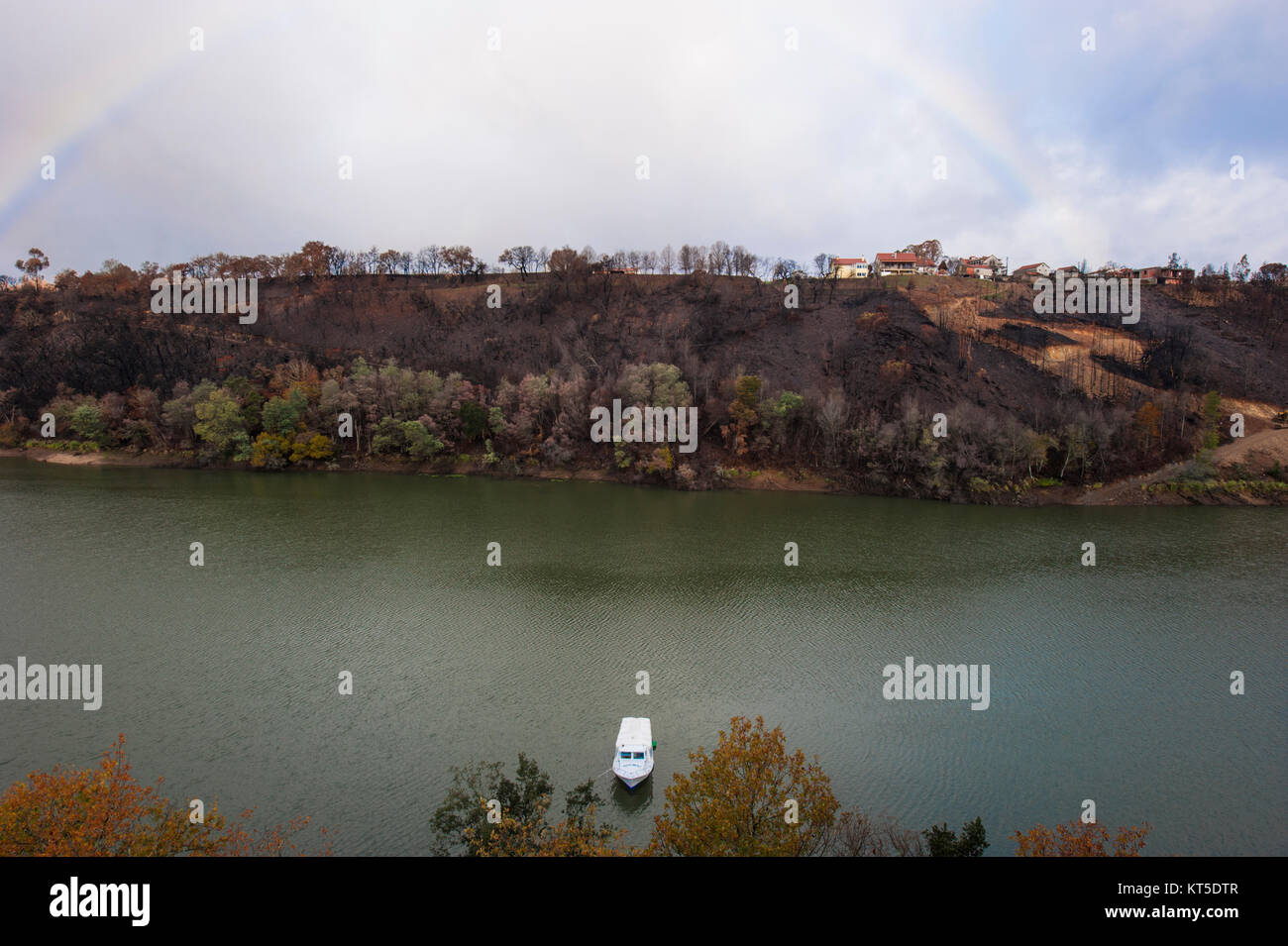 Blick auf den Fluss Mondego in Coimbra, Portugal. Stockfoto