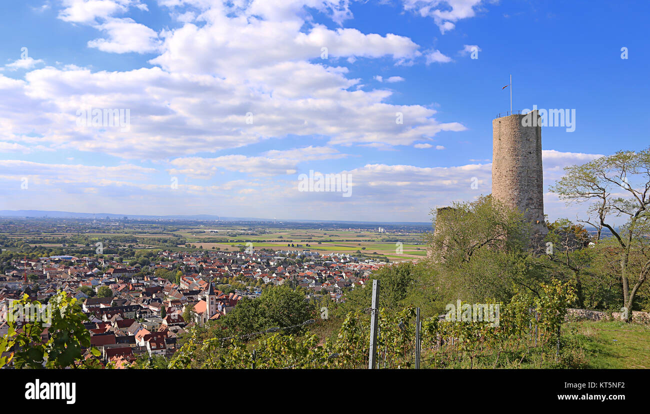 Die strahlenburg über der Oberrheinischen Tiefebene in Ladenburg Stockfoto