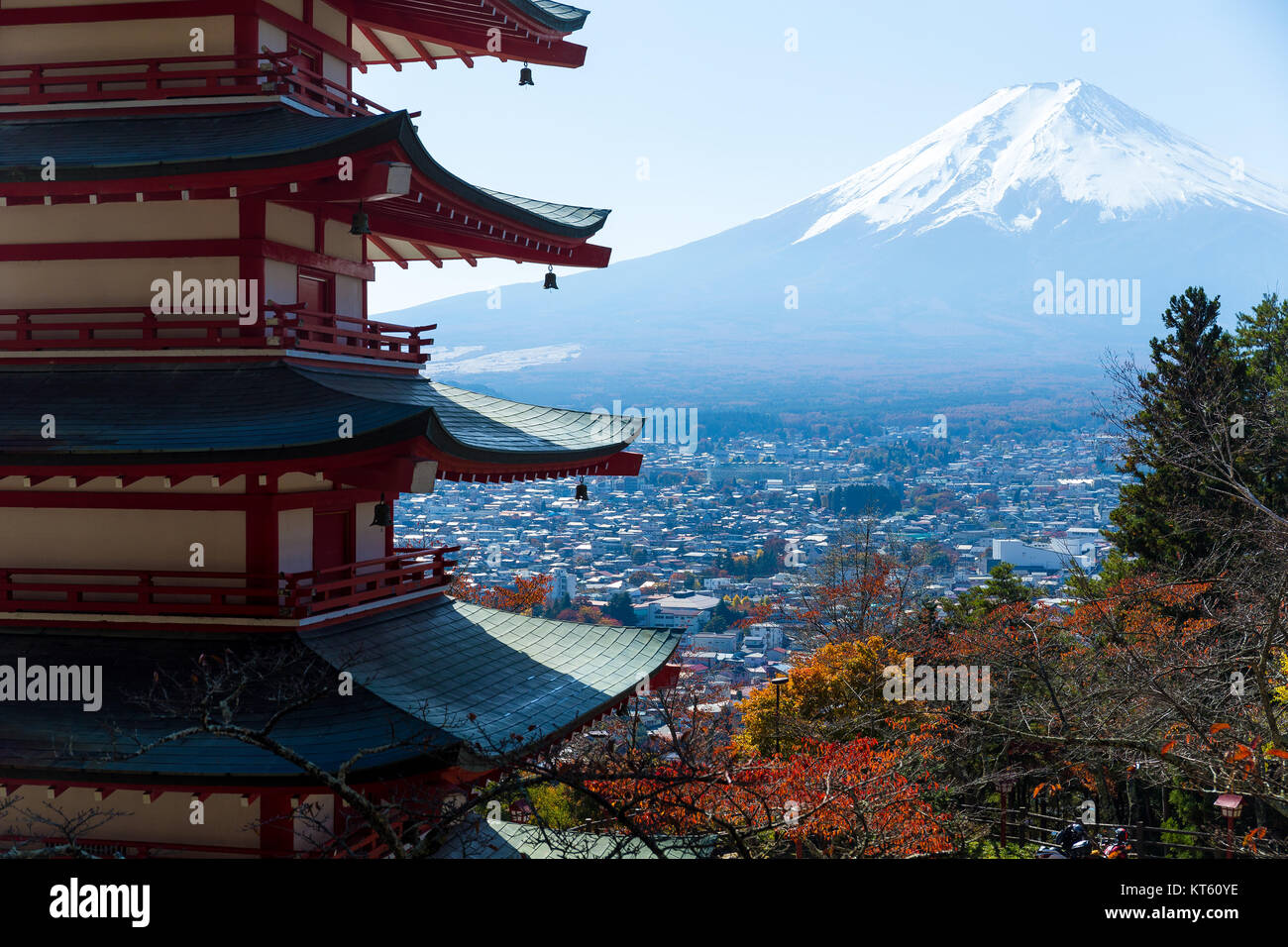 Mount Fuji und chureito Pagode Stockfoto