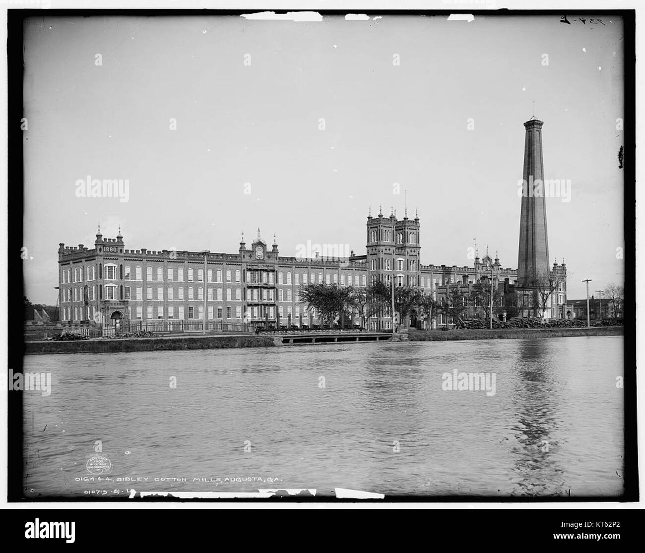 Sibley Mill in Augusta, Georgia, ist ein bedeutender historischer Industriestandort. Ursprünglich eine Baumwollfabrik, spiegelt sie die industrielle Geschichte und architektonische Entwicklung der Region im 19. Jahrhundert wider. Stockfoto