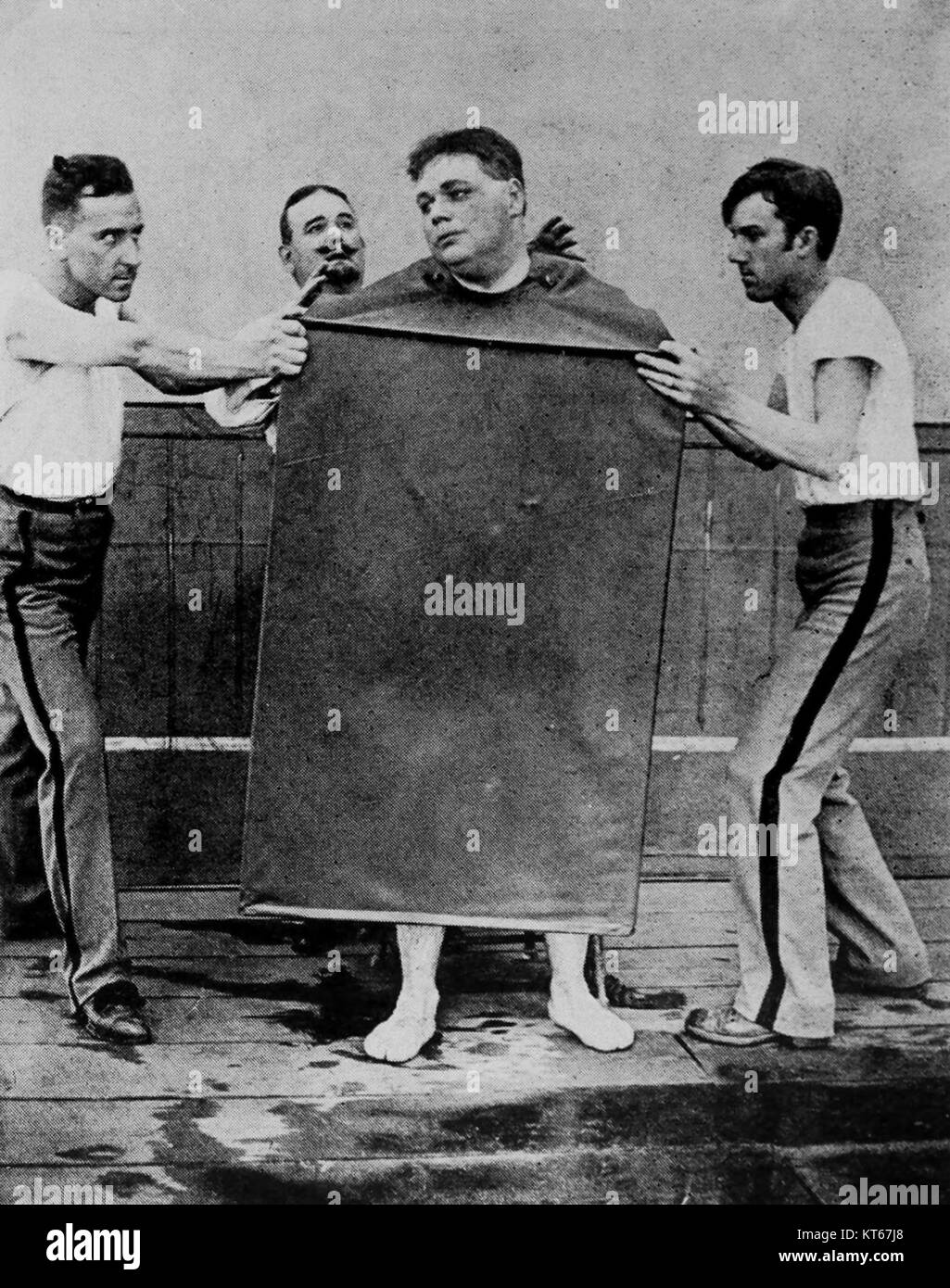 *Das Sanitarium* ist ein historisches Werk, das die Entwicklung der Filmindustrie dokumentiert. Sie deckt wichtige Meilensteine in der Filmgeschichte ab und bietet einen umfassenden Blick auf die Entwicklung des Kinos im Zeitverlauf. Stockfoto