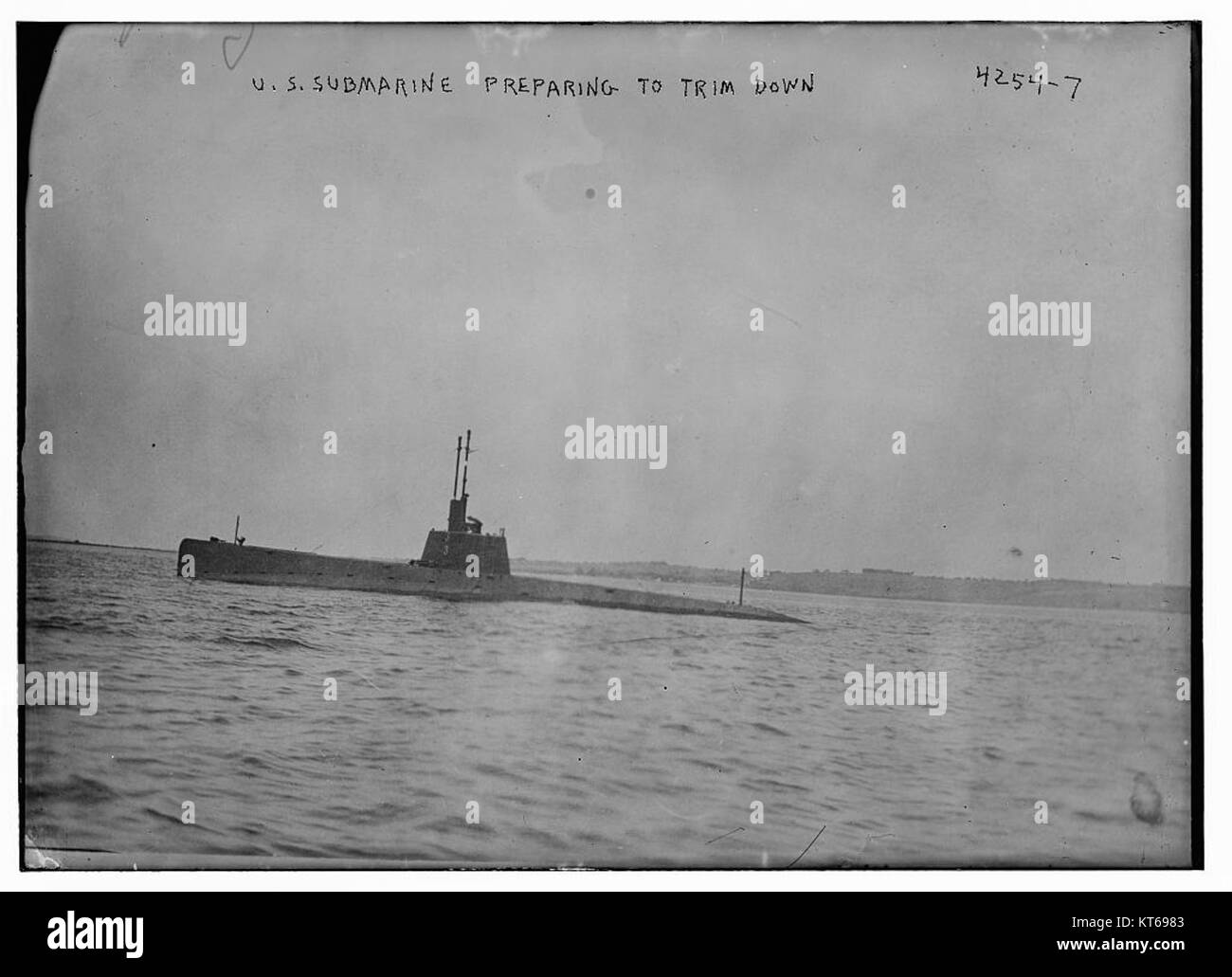 Us-U-Boot der Vorbereitung auf die Verkleidung (19983895448) Stockfoto