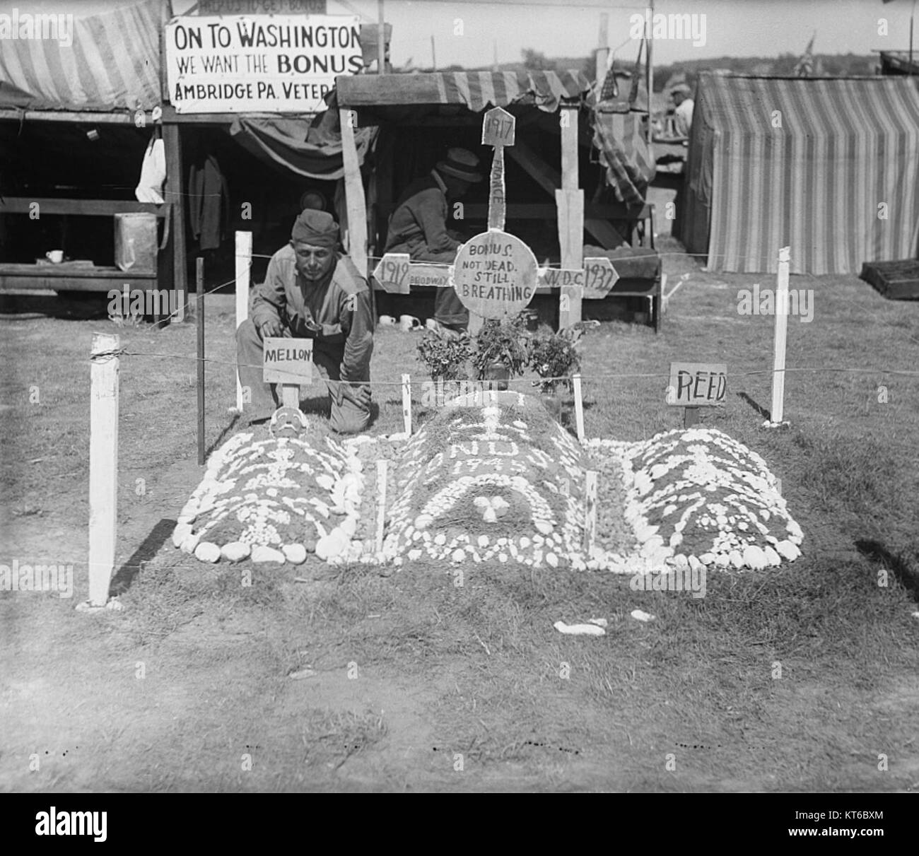 Eine Aussage, die den Wunsch nach einem Bonus ausdrückt, der sich wahrscheinlich auf Arbeits- oder Leistungsanreize bezieht. Stockfoto