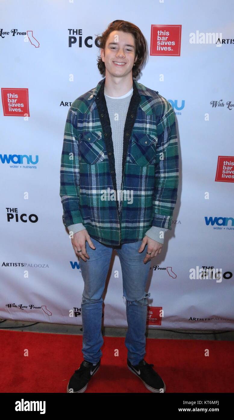 Mit Liebe aus Kalifornien: eine Reihe von einem Akt spielt zu sammeln Geld für Hurricane Relief Mit: Stanton Wo: Los Angeles, Kalifornien, Vereinigte Staaten, wenn: 19 November 2017 Credit: WENN.com Stockfoto