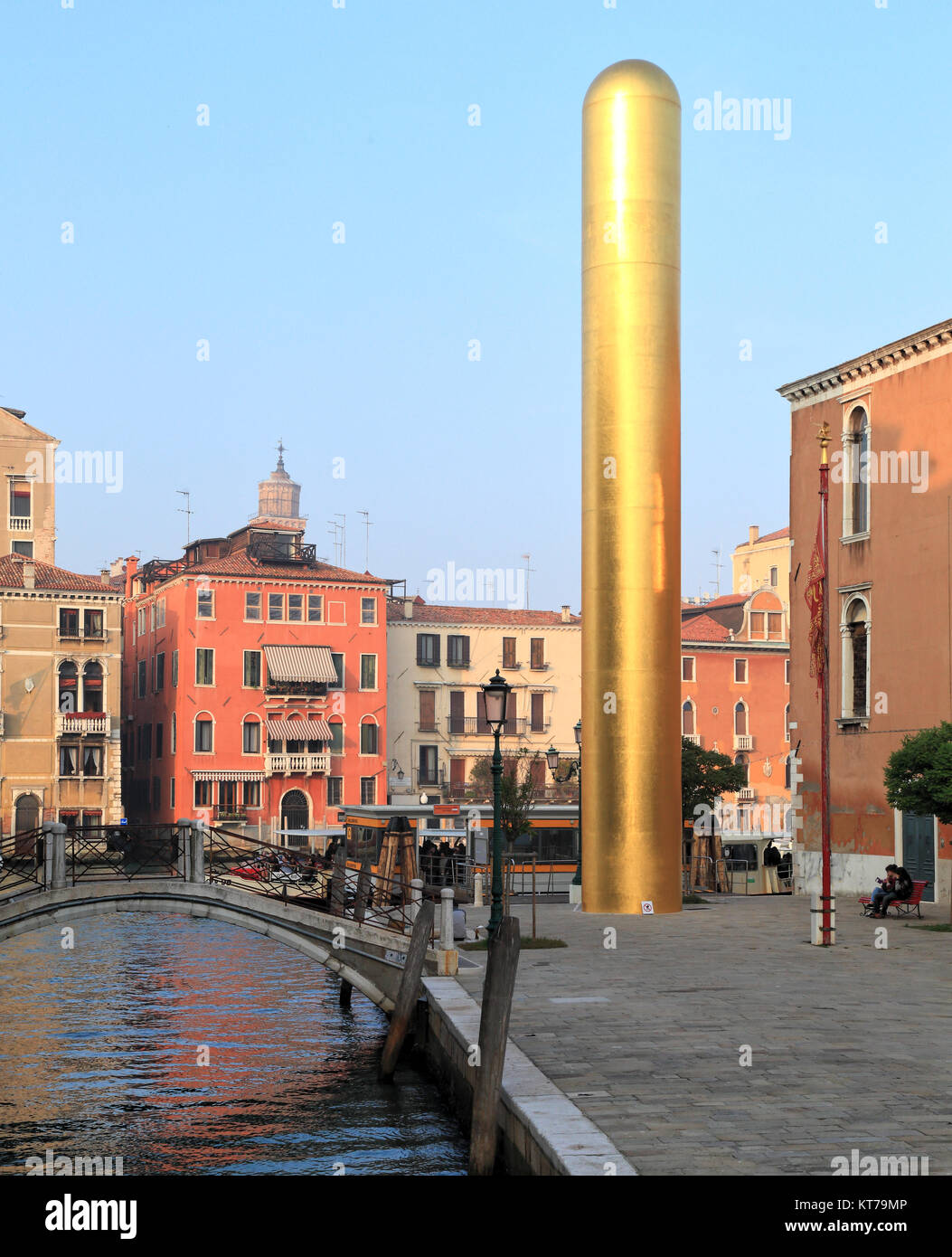 Der Goldene Turm von James Lee Byars, Biennale Venedig 2017 Stockfoto