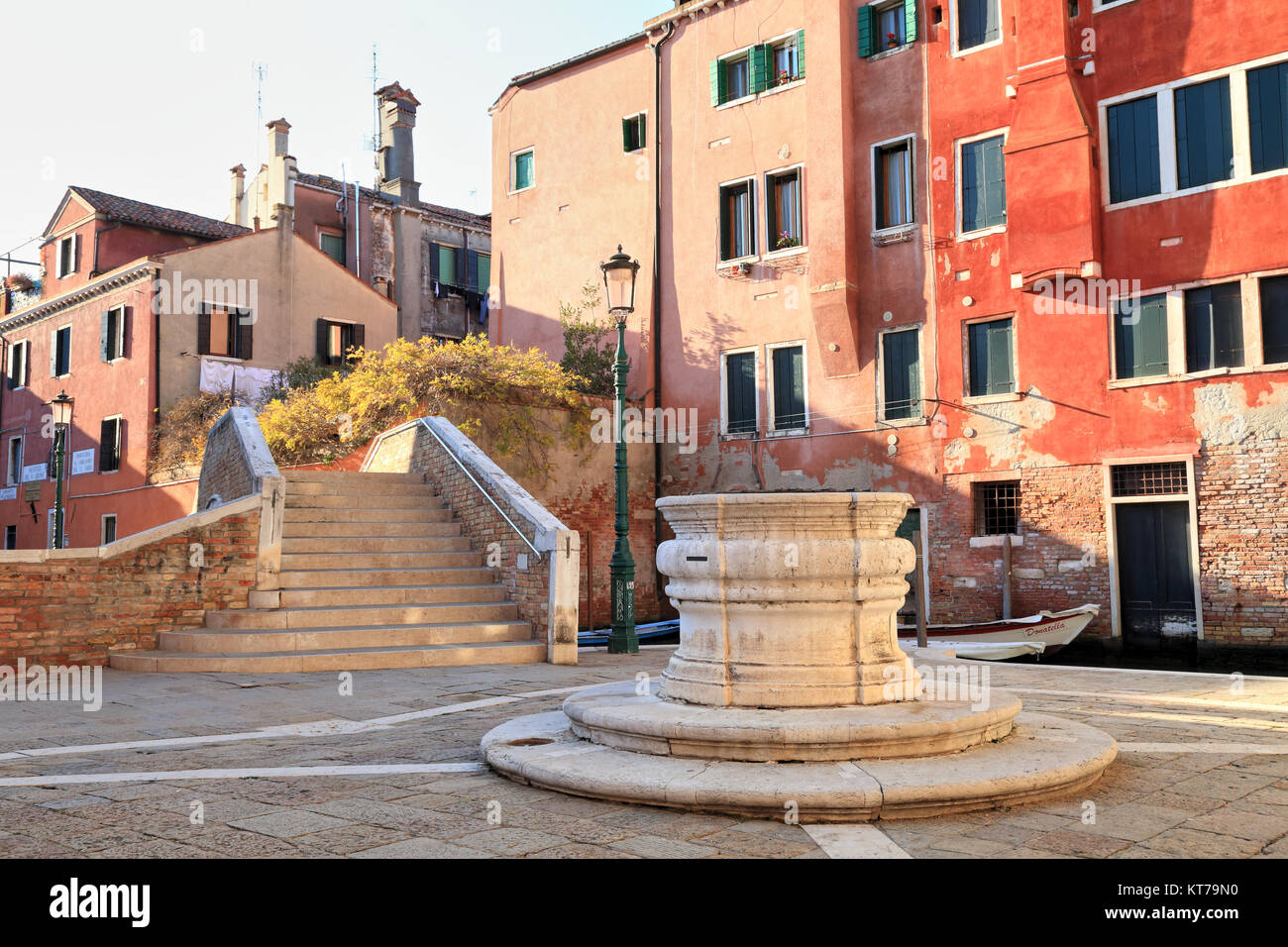 Campo San Boldo mit Pozzo Wasser gut, San Polo Sestiere di Stockfoto