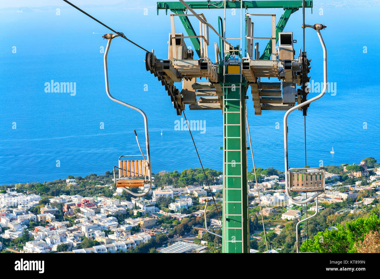 Capri island cable car Fotos und Bildmaterial in hoher Auflösung Alamy