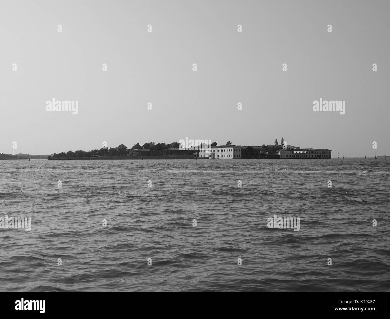 San Servolo Island in Venedig in Schwarz und Weiß Stockfoto