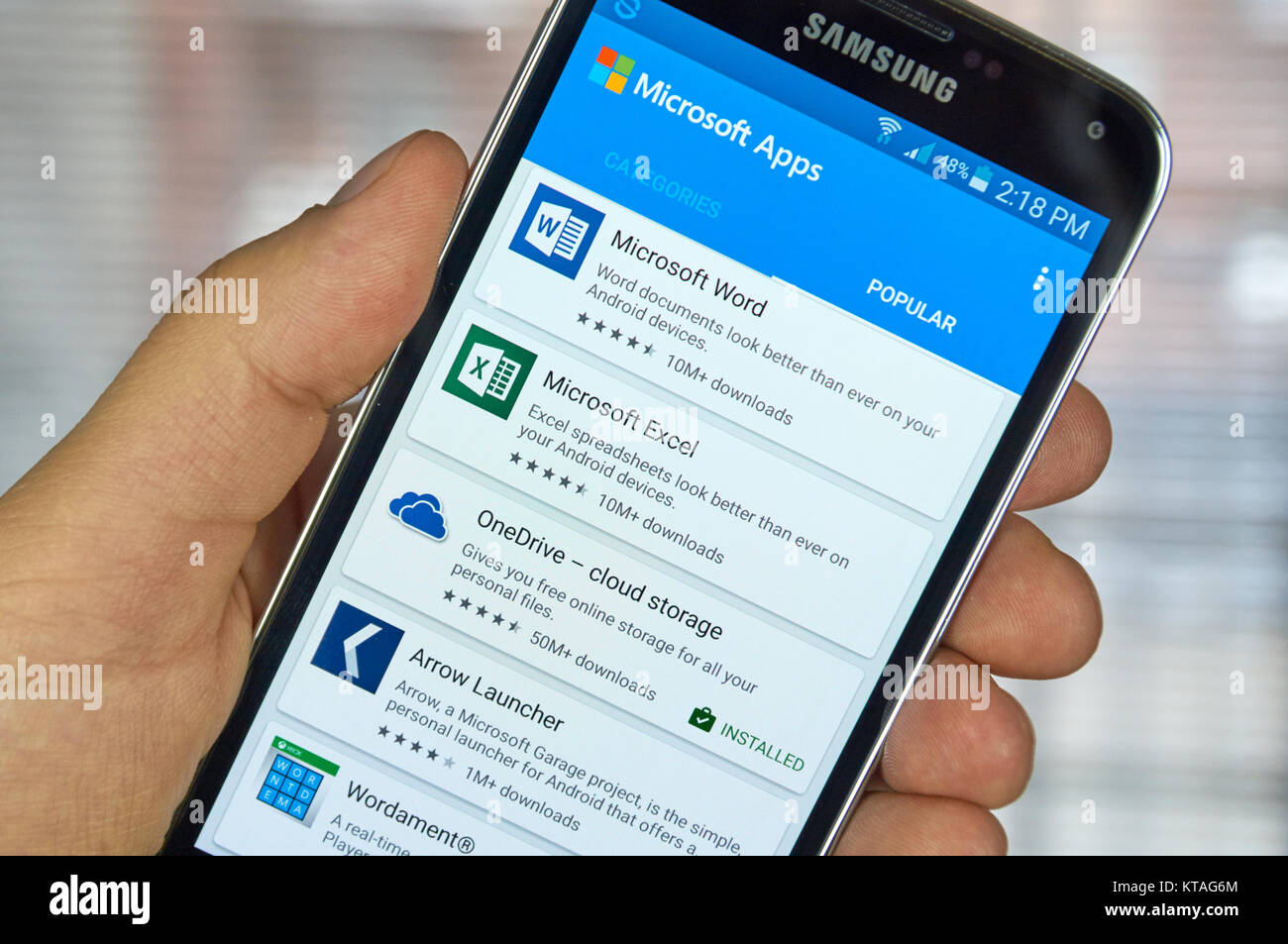 MONTREAL, KANADA - 20. MÄRZ 2016 - Microsoft Office mobile Anwendungen auf dem Bildschirm von Samsung S5. Microsoft Office ist eine der beliebtesten Office su Stockfoto