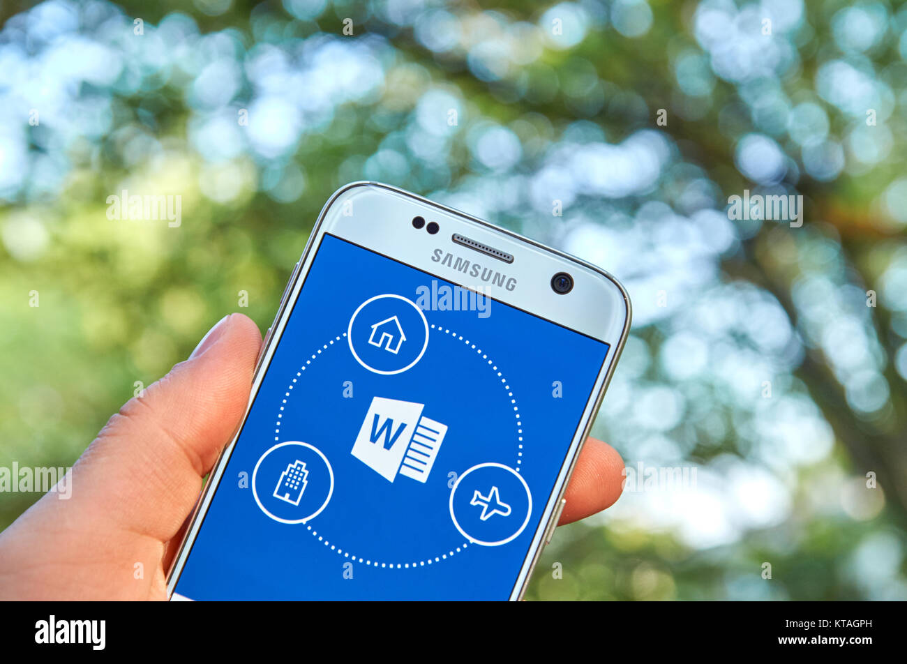 MONTREAL, KANADA - 23. MAI 2016 - Microsoft Office 365 Wort Anwendung auf Samsung S7. Stockfoto