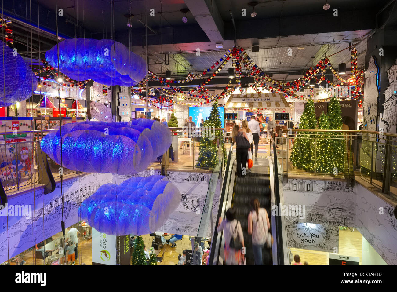 Myer Einkaufszentrum Innenraum Weihnachtszeit Weihnachten dekoriert, Sydney, NSW, Australien Stockfoto