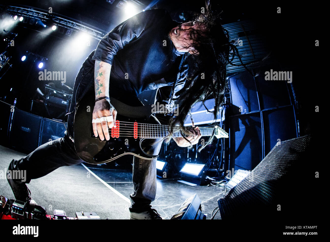 Die amerikanische nu metal band Korn führt ein Live Konzert in den Amager Bio in Kopenhagen. Hier Gitarrist James Shaffer ist live auf der Bühne gesehen. Dänemark, 08.05.2014. Stockfoto
