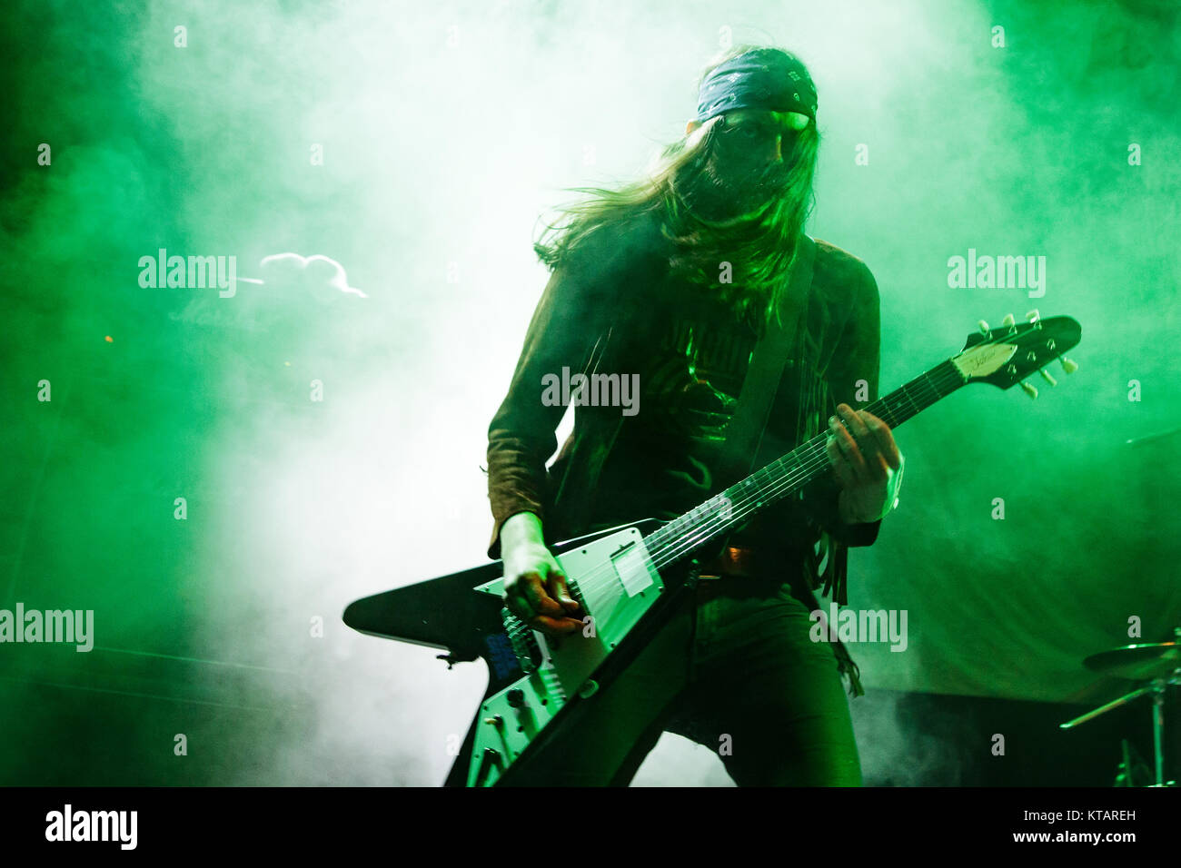 Die schwedische Stoner und doom metal band Monolord führt live Konzert in der dänischen Heavy Metal Festival Copenhell 2015 in Kopenhagen. Hier Sänger und Gitarrist Thomas V. Jäger gesehen wird live auf der Bühne. Dänemark, 19/06 2015. Stockfoto