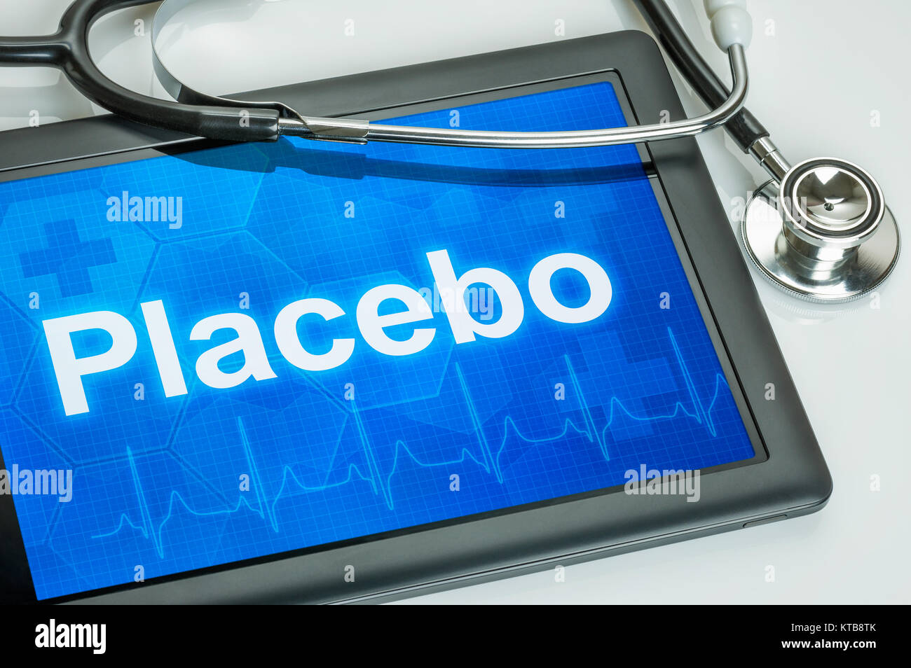 Tablet mit dem Text Placebo mit dem Display Stockfoto