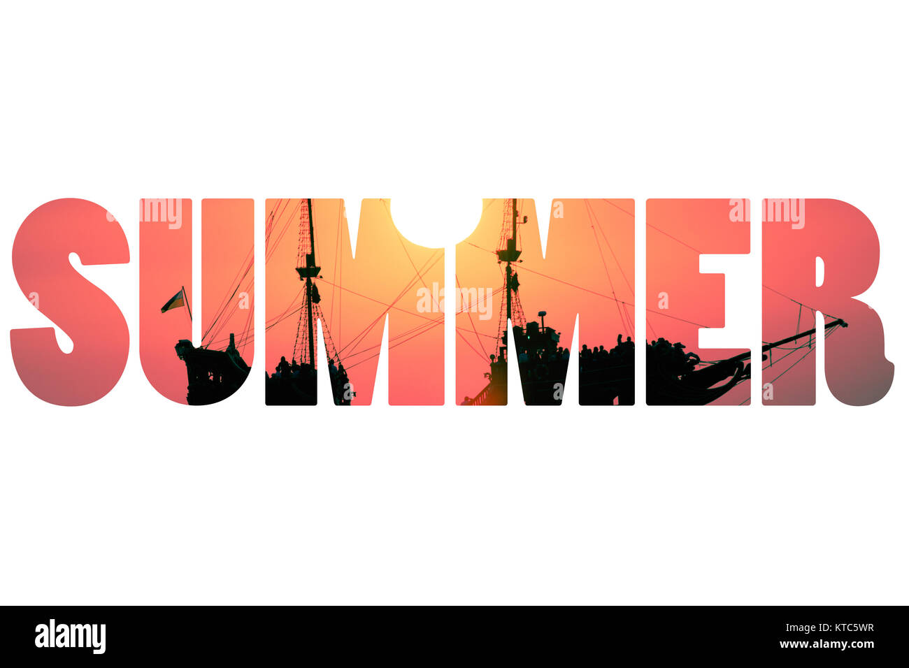 Wort Sommer über Boot auf dem Meer bei Sonnenuntergang Stockfoto
