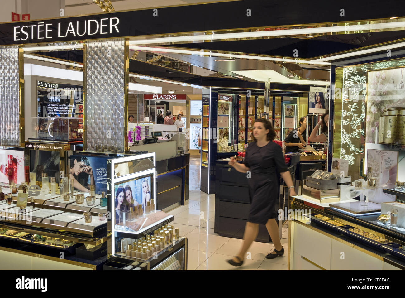 Estee Lauder stand Shop Verkauf von Kosmetik und Parfums in einem David Jones Store in Sydney, Australien Stockfoto