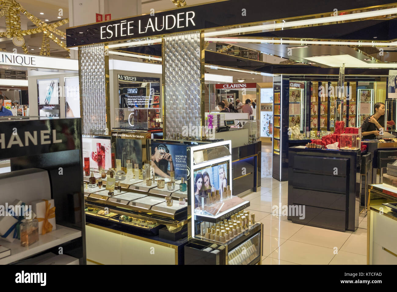 Estee Lauder stand Shop Verkauf von Kosmetik und Parfums in einem David Jones Store in Sydney, Australien Stockfoto