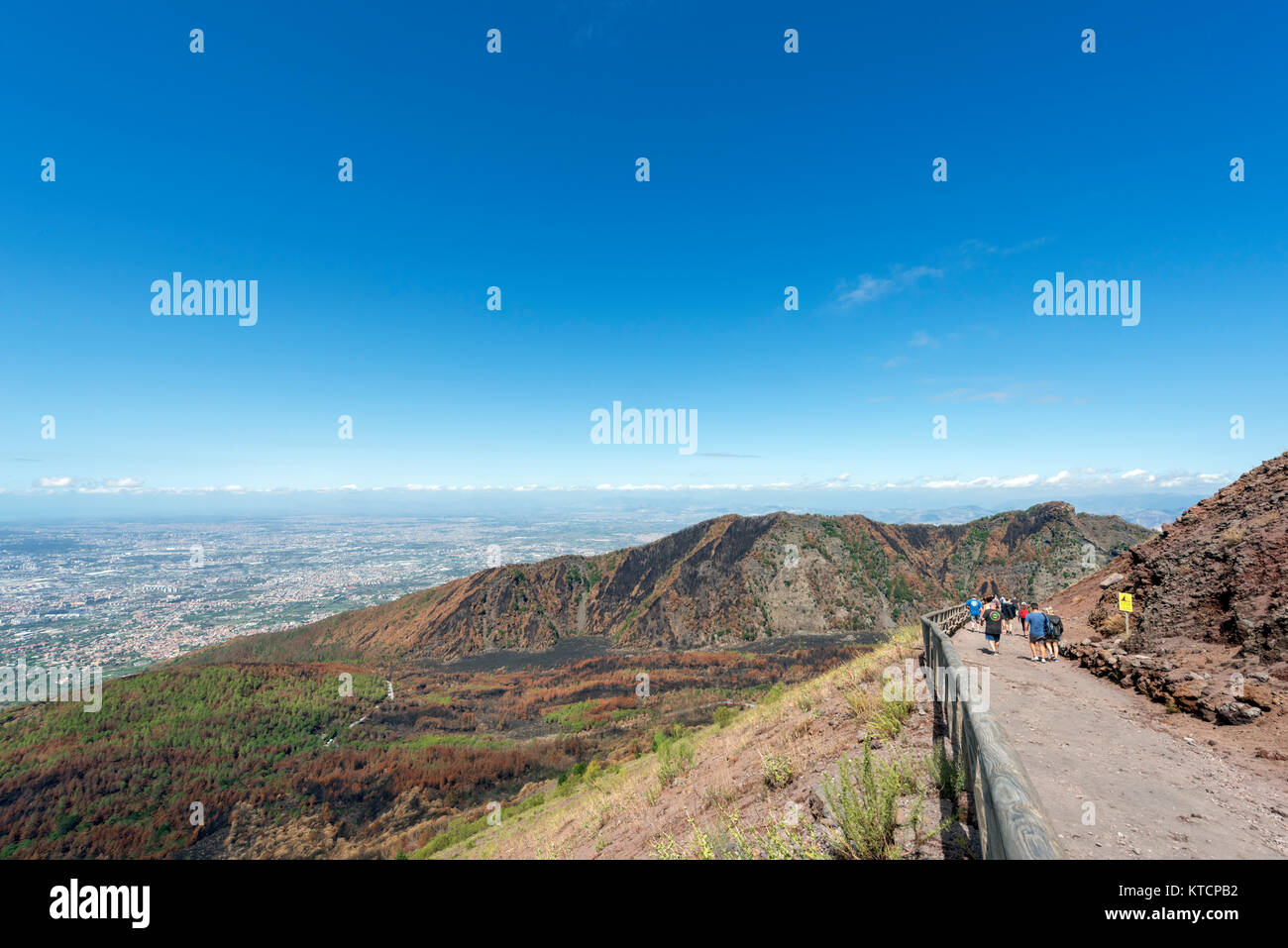 Trail bis zum Krater des Vesuv, Neapel, Kampanien, Italien Stockfoto