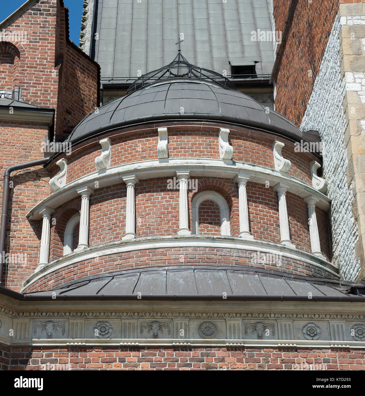 Krakau, Polen - 5. August 2017: Außen deail der Kathedrale auf dem Wawel, im Jahr 1000 erbaute über Stockfoto