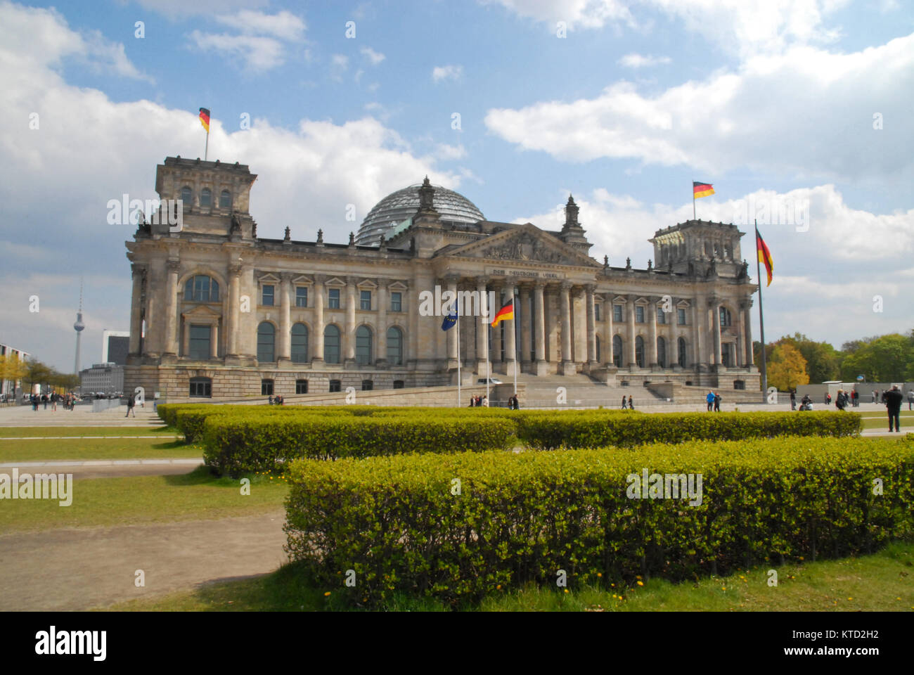 Berlin, Deutschland - 1. Mai 2017: Deutscher Bundestag im Frühjahr Stockfoto