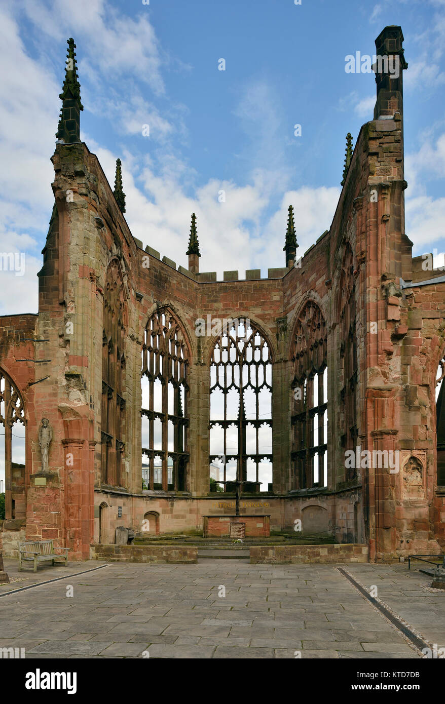 Wand von Coventry Alte Kathedrale Die Kathedrale wurde während des zweiten Weltkriegs zerstört Stockfoto