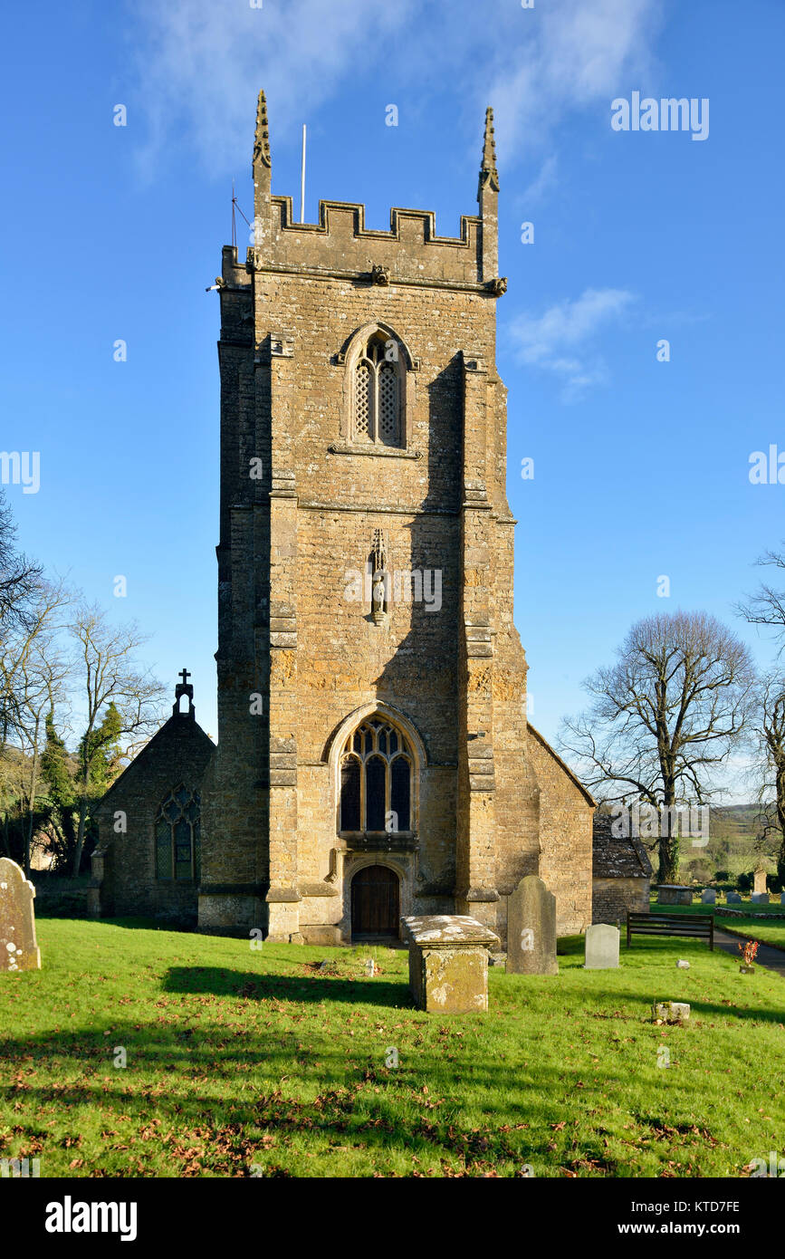 St. Peter und Paul Kirche, Charlton Horethorne, South Somerset 14. Jahrhundert mit Turm aus dem 15. Jahrhundert Denkmalgeschützte Stockfoto