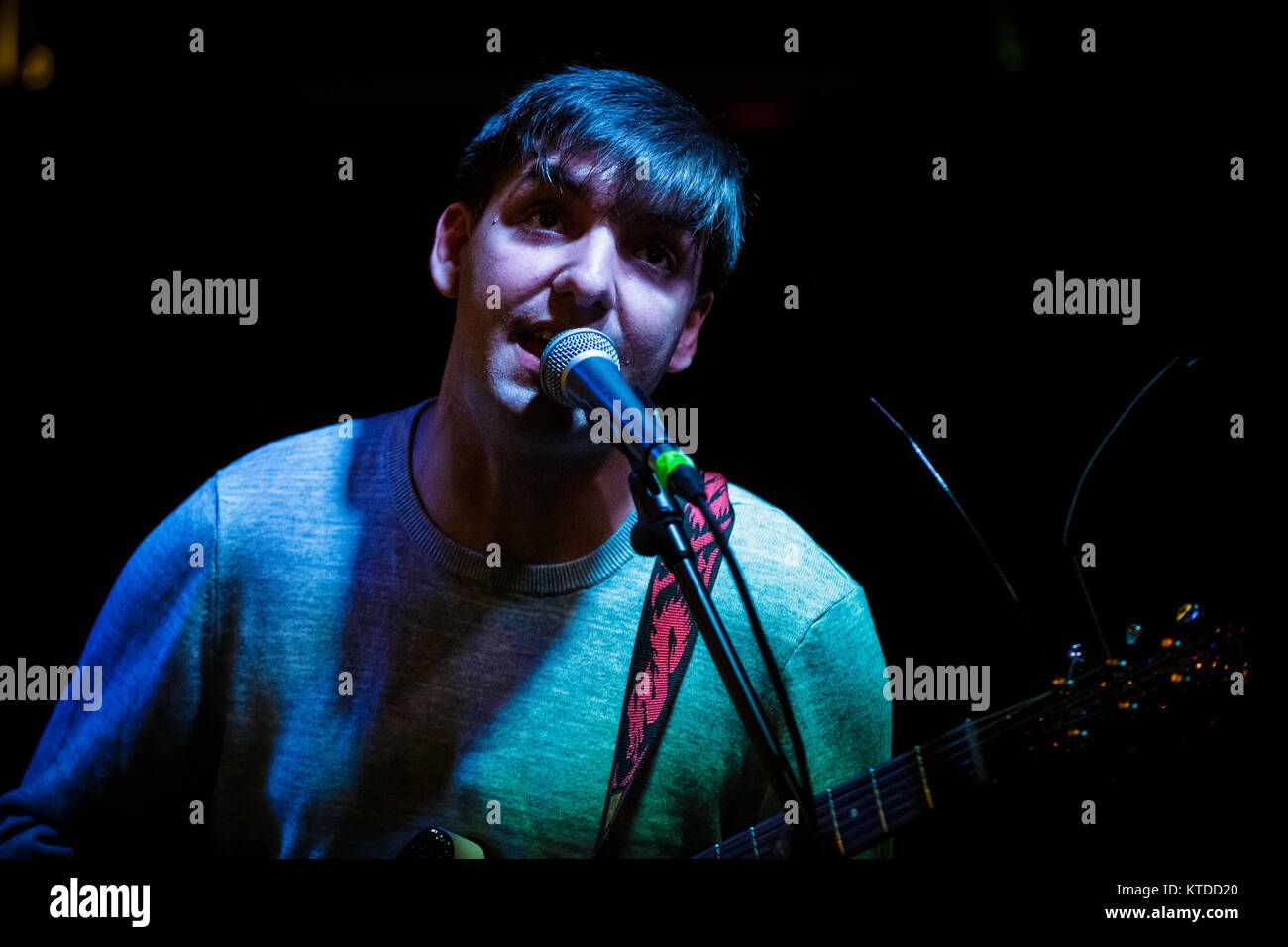 Der amerikanische Elektronik-Musiker und Sänger Skylar Spence führt ein live-Konzert am Ideal Bar in Kopenhagen. Dänemark, 12/10 2016. Stockfoto