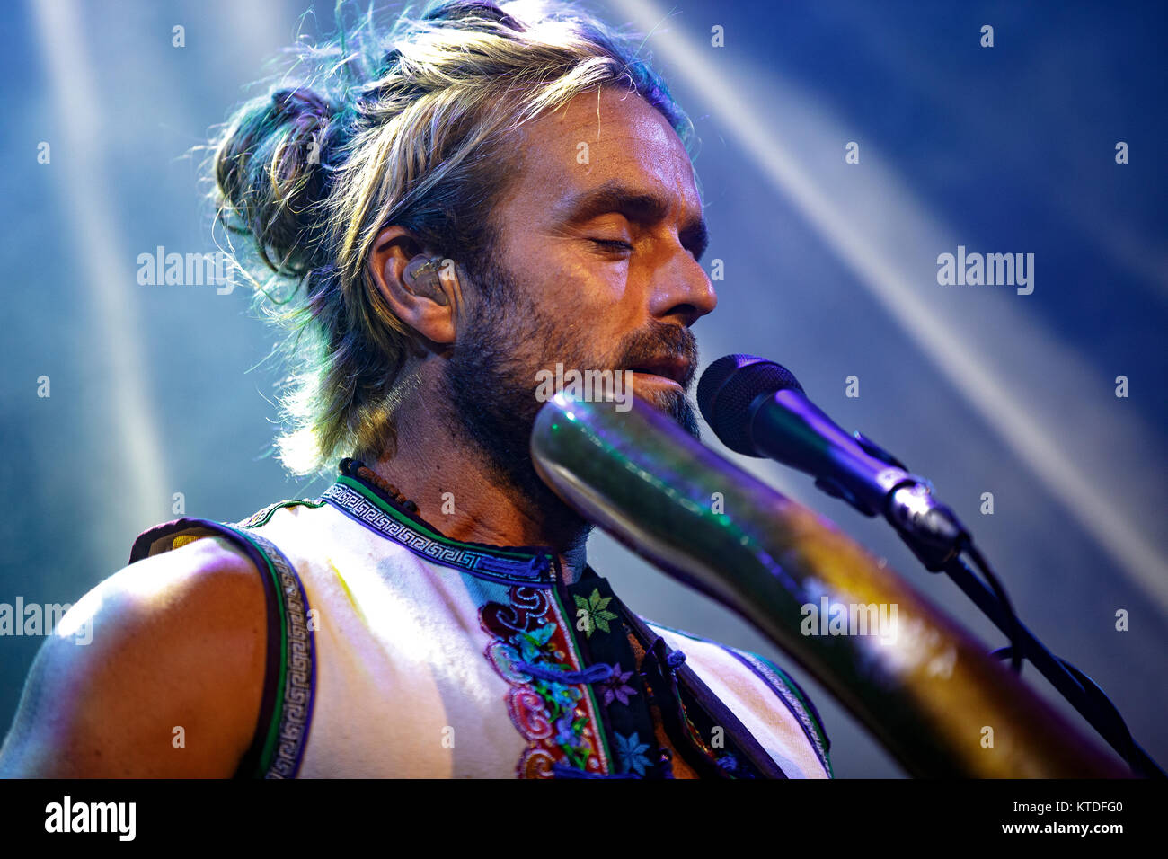 Der australische Sänger, Songwriter und Musiker Xavier Rudd führt ein Live Konzert bei VEGA in Kopenhagen. Dänemark, 05.06.2017. Stockfoto