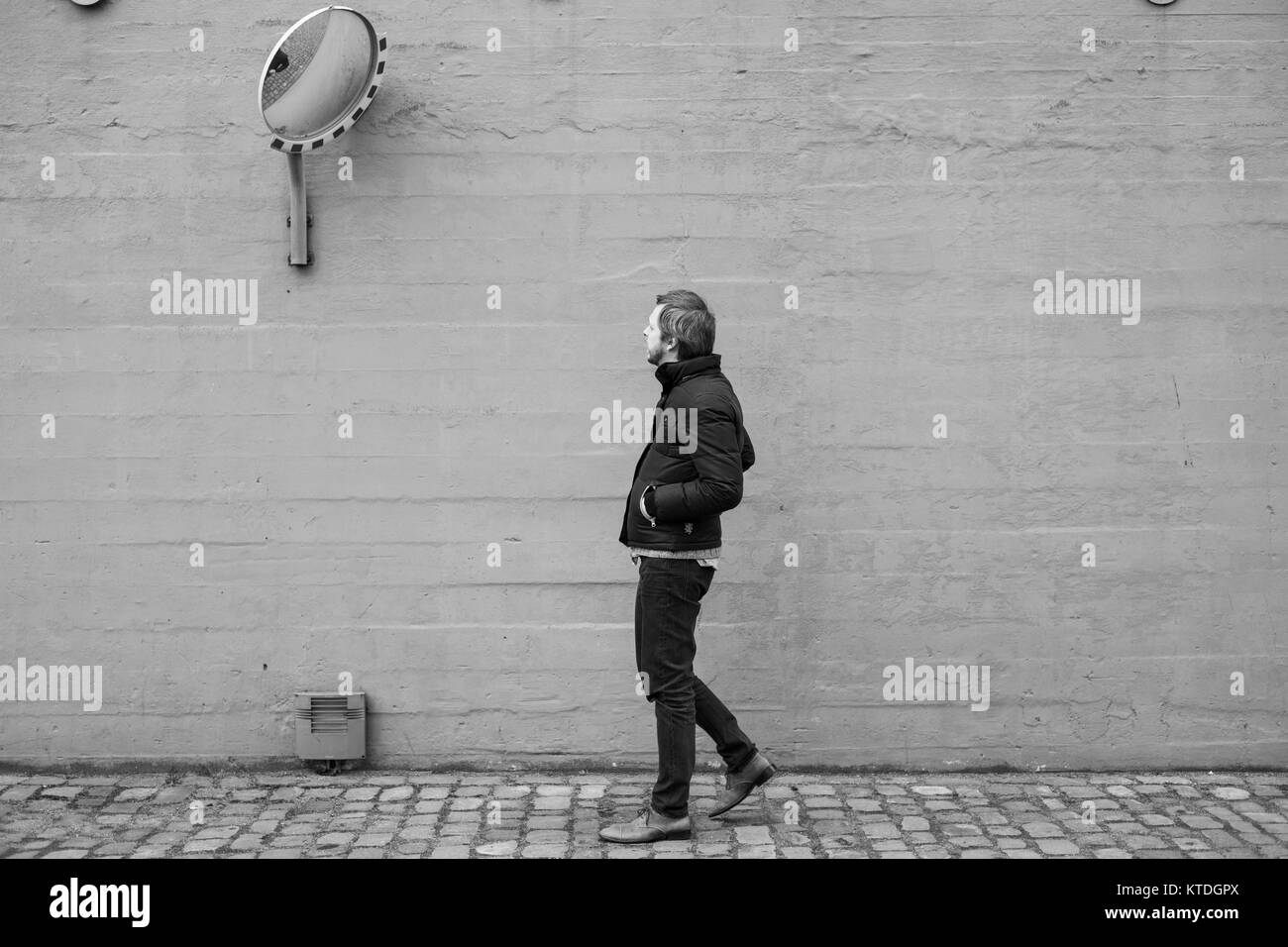 Die färöische Musiker, Komponist, Sänger, Songschreiber und Produzent Teitur hier abgebildet ist, bevor ein Live Konzert in Aarhus. Teitur stammt aus der Färöer im Nordatlantik und hat weltweit auf Tour seit seiner ersten Veröffentlichung im Jahr 2003. Dänemark 20/02 2014. Stockfoto