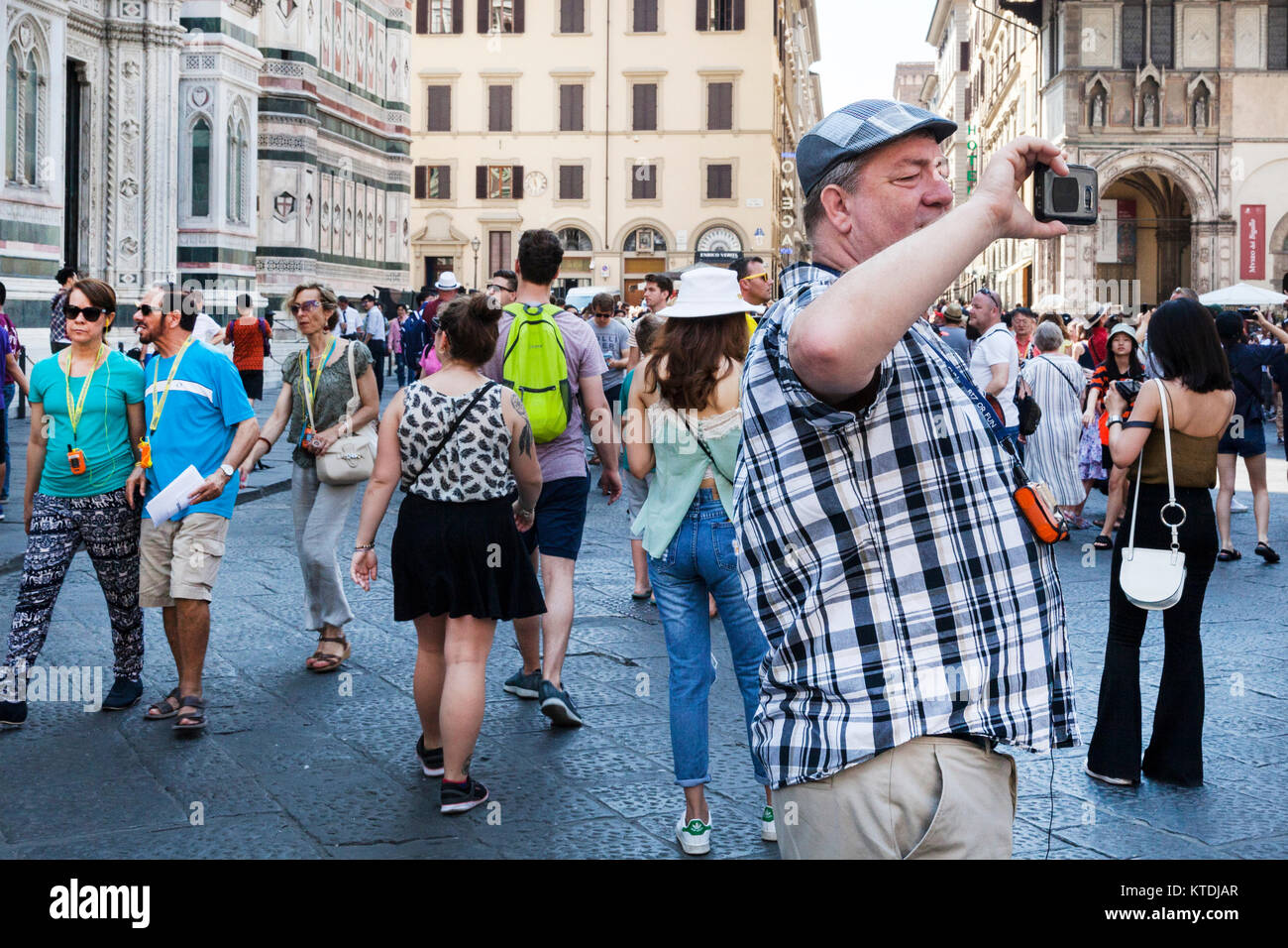 Tourist, der ein Foto in Florenz, Italien Stockfoto