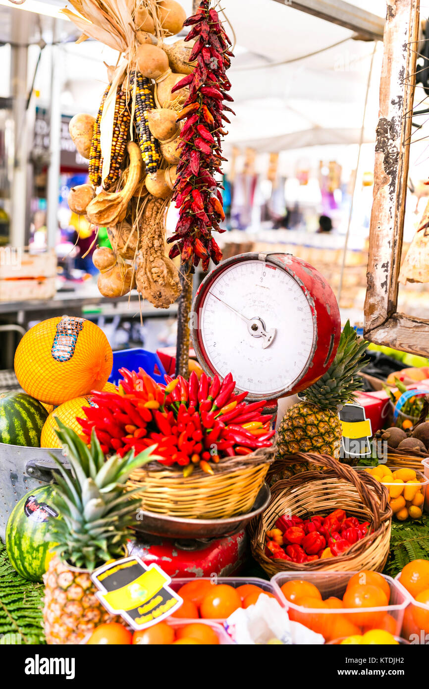 Berühmten Obstmarkt in Campo dei Fiori, Rom, Italien. Stockfoto