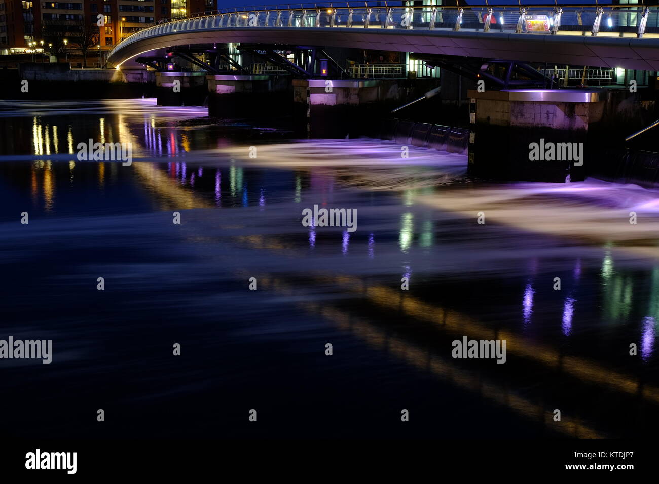 Brücken über den Lagan River in Belfast, die Hauptstadt von Nordirland Stockfoto