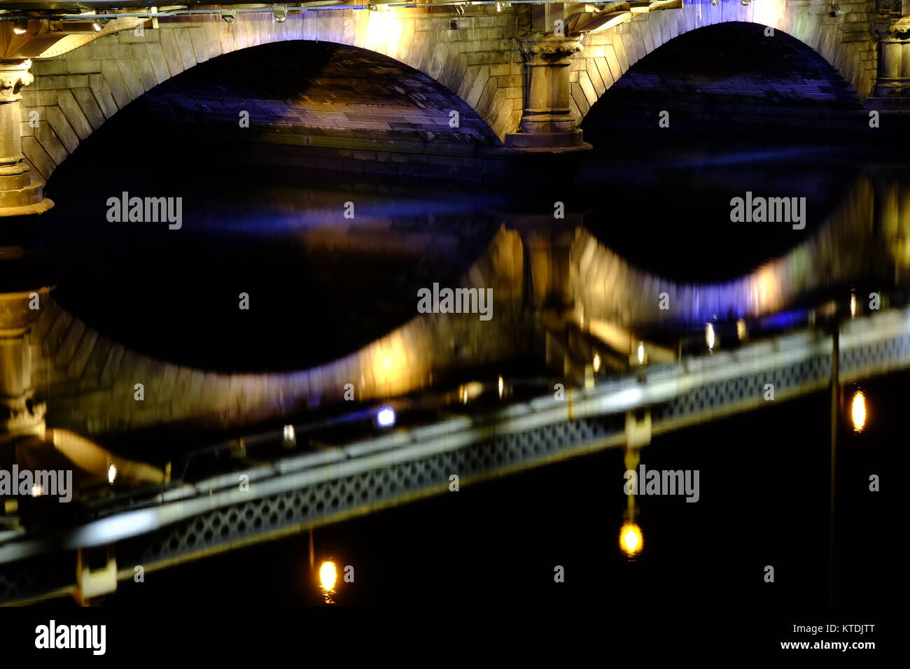 Brücken über den Lagan River in Belfast, die Hauptstadt von Nordirland Stockfoto