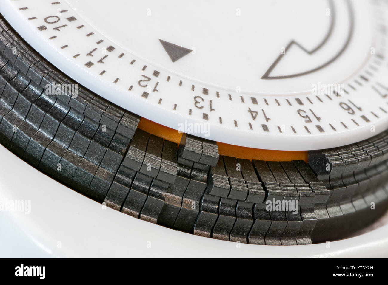 Detailansicht der Maßstab einer elektrischen Zeitschaltuhr Stockfoto