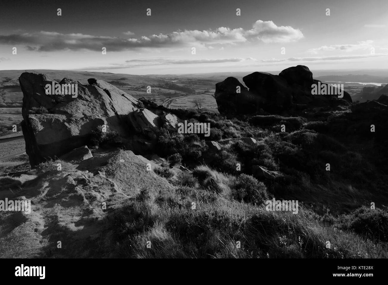 Sonnenuntergang über dem Sandstein Felsformationen der Ramshaw Felsen, Staffordshire, England, UK Stockfoto