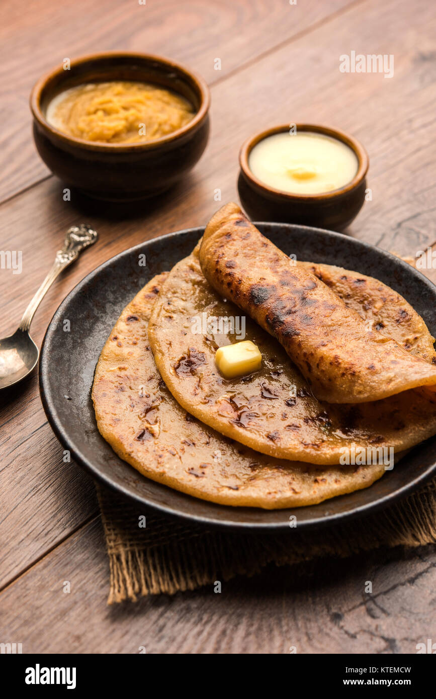 Puran Poli/Puranpoli/Holige/Obbattu - Indische süße Fladenbrot, selektiver Fokus Stockfoto