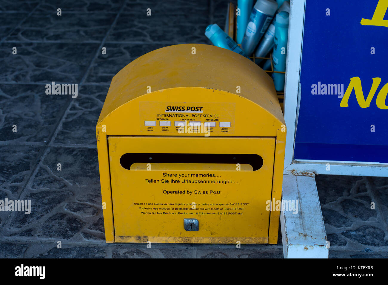 Swiss Post Box, Lanzarote, Kanarische Inseln, Spanien Stockfotografie -  Alamy