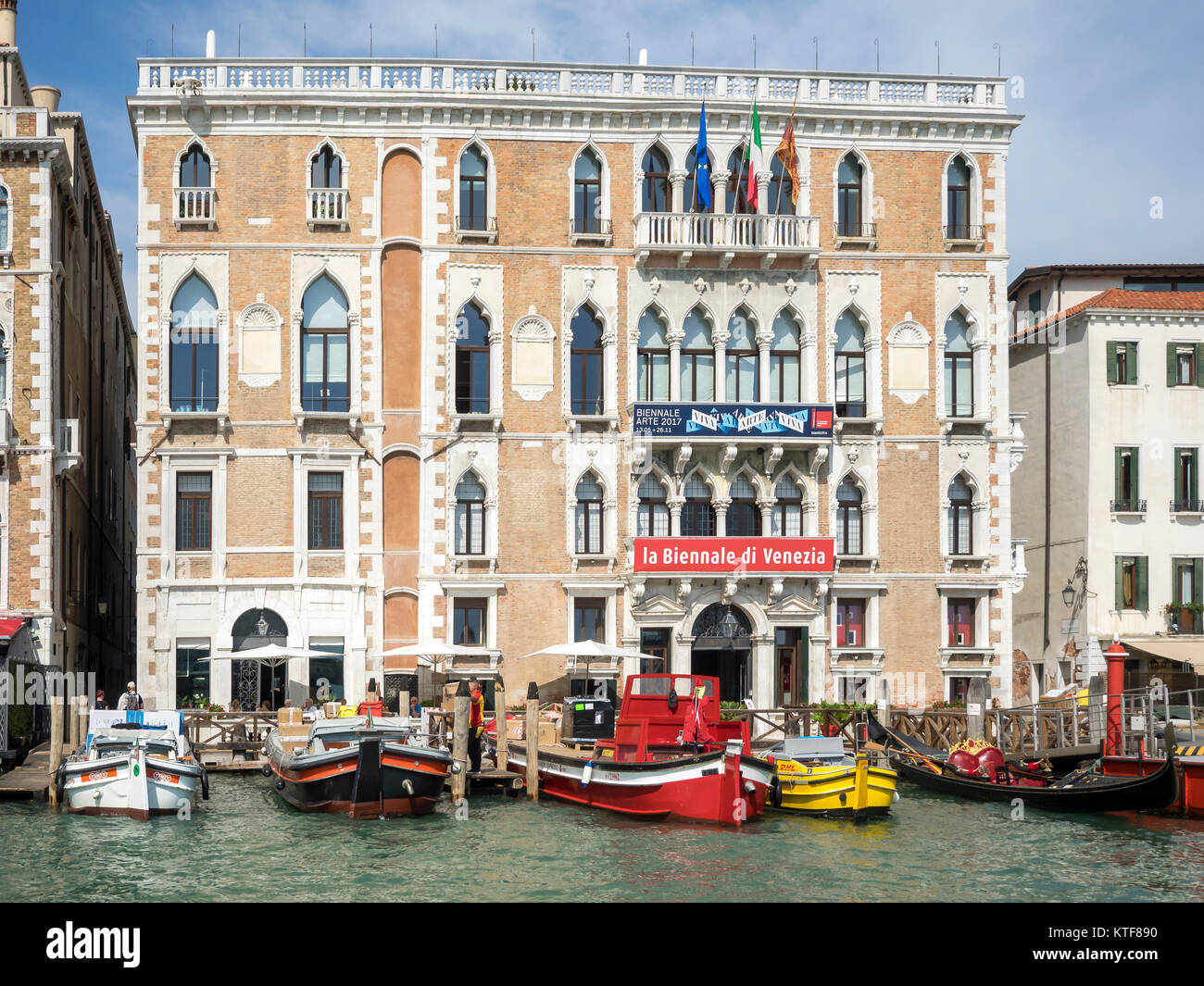 VENEDIG, ITALIEN SEPTEMBER - 13. September 2017: Das Ca 'Giustinian Palace Gebäude - das Hauptquartier der La Biennale di Venezia Stockfoto