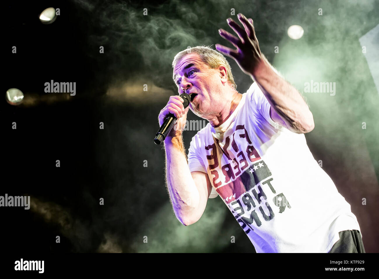 Die englische Rockband Deep Purple führt ein Live Konzert in Oslo Spektrum. Hier Sänger und Songwriter Ian Gillan ist live auf der Bühne gesehen. Norwegen, 04.02.2014. Stockfoto