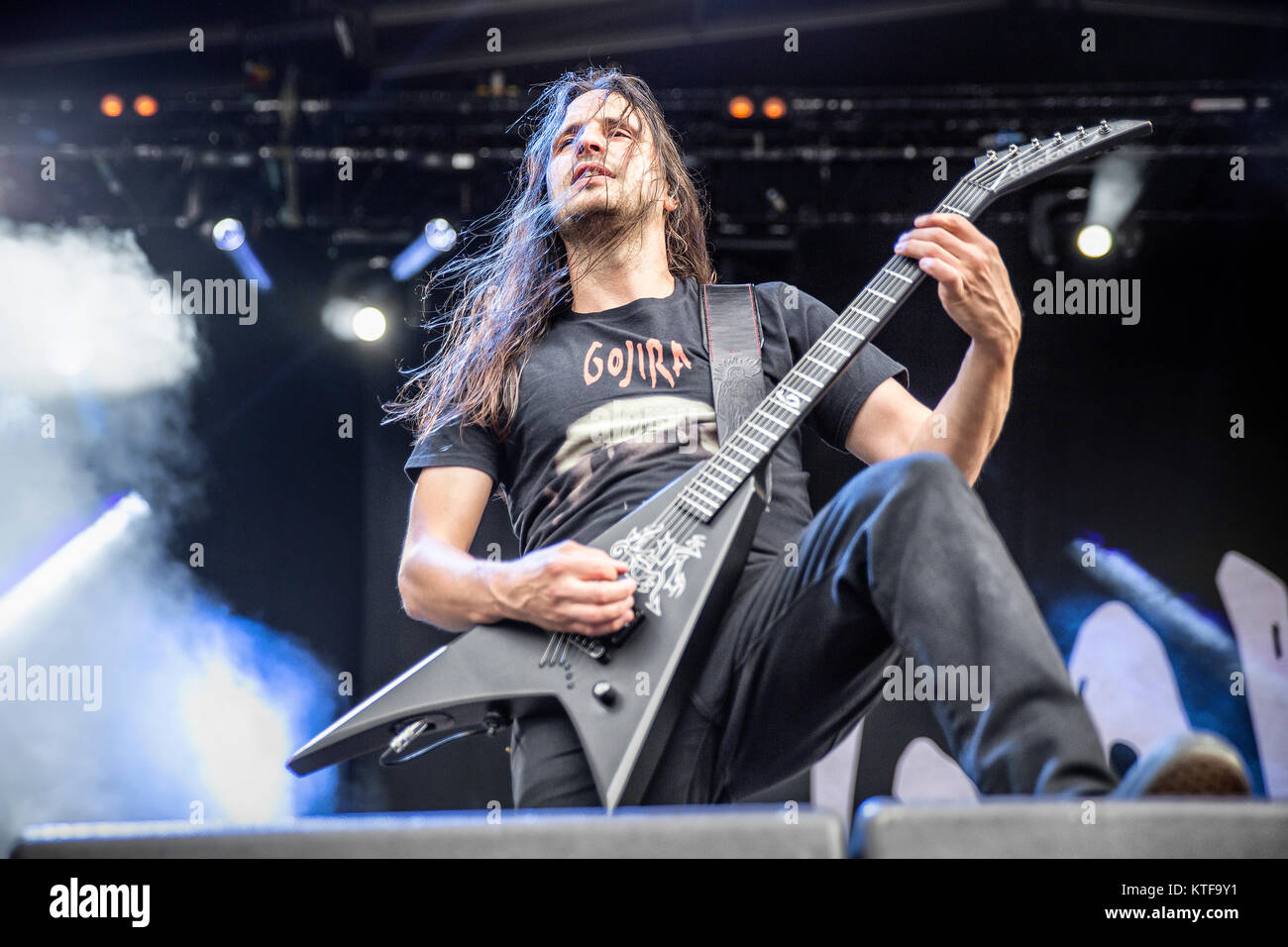 Die französischen Death Metal Band Gojira führt ein Live Konzert in der norwegischen Musik Festival Tonnen Gestein 2015. Hier Gitarrist Christian Andreu wird gesehen, live auf der Bühne. Norwegen, 19/06 2015. Stockfoto