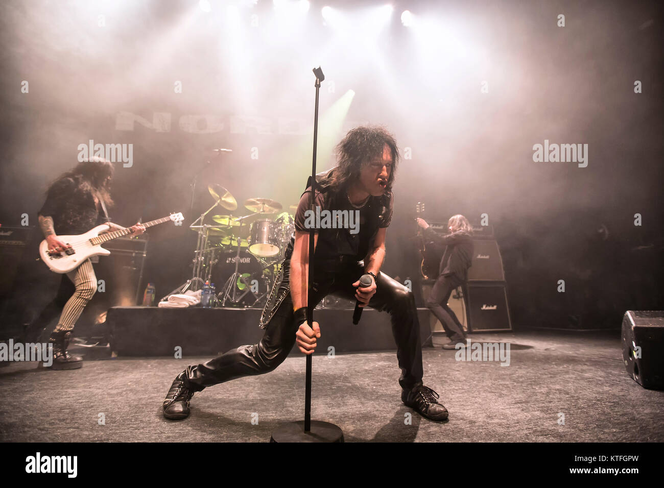 Die internationale Hard Rock Band Nordic Tier führt ein Leben am Rockefeller in Oslo. Hier Sänger Åge Sten Nilsen gesehen wird live auf der Bühne. Norwegen, 31.01.2014. Stockfoto