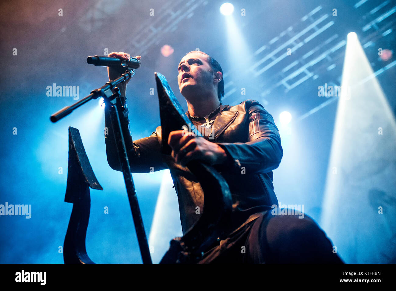 Norwegen, Oslo - November 24, 2017. Der norwegischen Black Metal Band Satyricon führt ein Live Konzert in Sentrum Scene in Oslo. Hier Sänger Satyr gesehen wird live auf der Bühne. (Foto: Gonzales Foto - Terje Dokken). Stockfoto