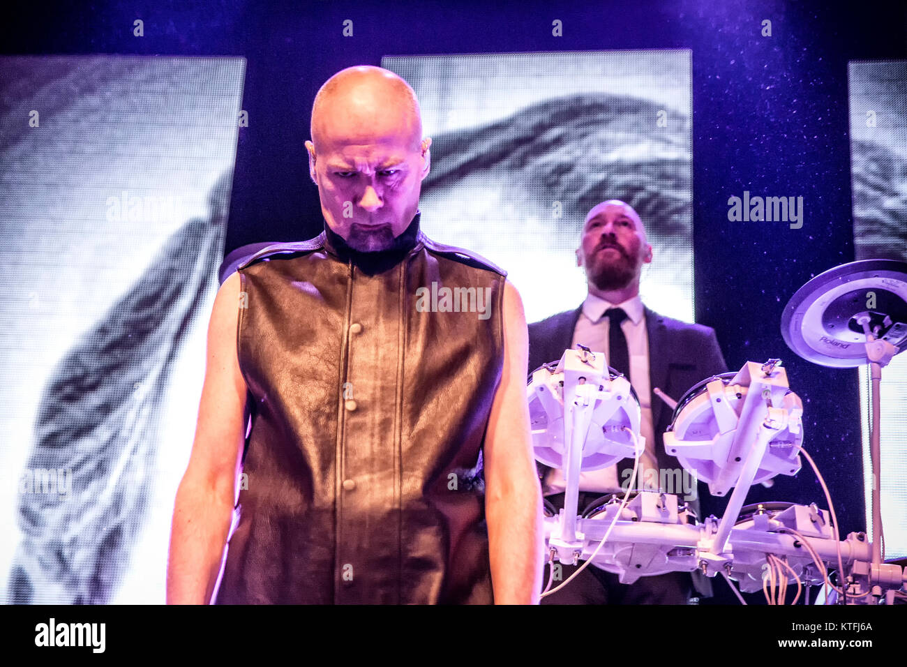 Die Englische elektronische New-Wave-Band The Human League führt ein Live Konzert am Rockefeller in Oslo. Hier Sänger, Songwriter und Produzent Philip Oakey ist live auf der Bühne gesehen. Norwegen, 12/11 2016. Stockfoto