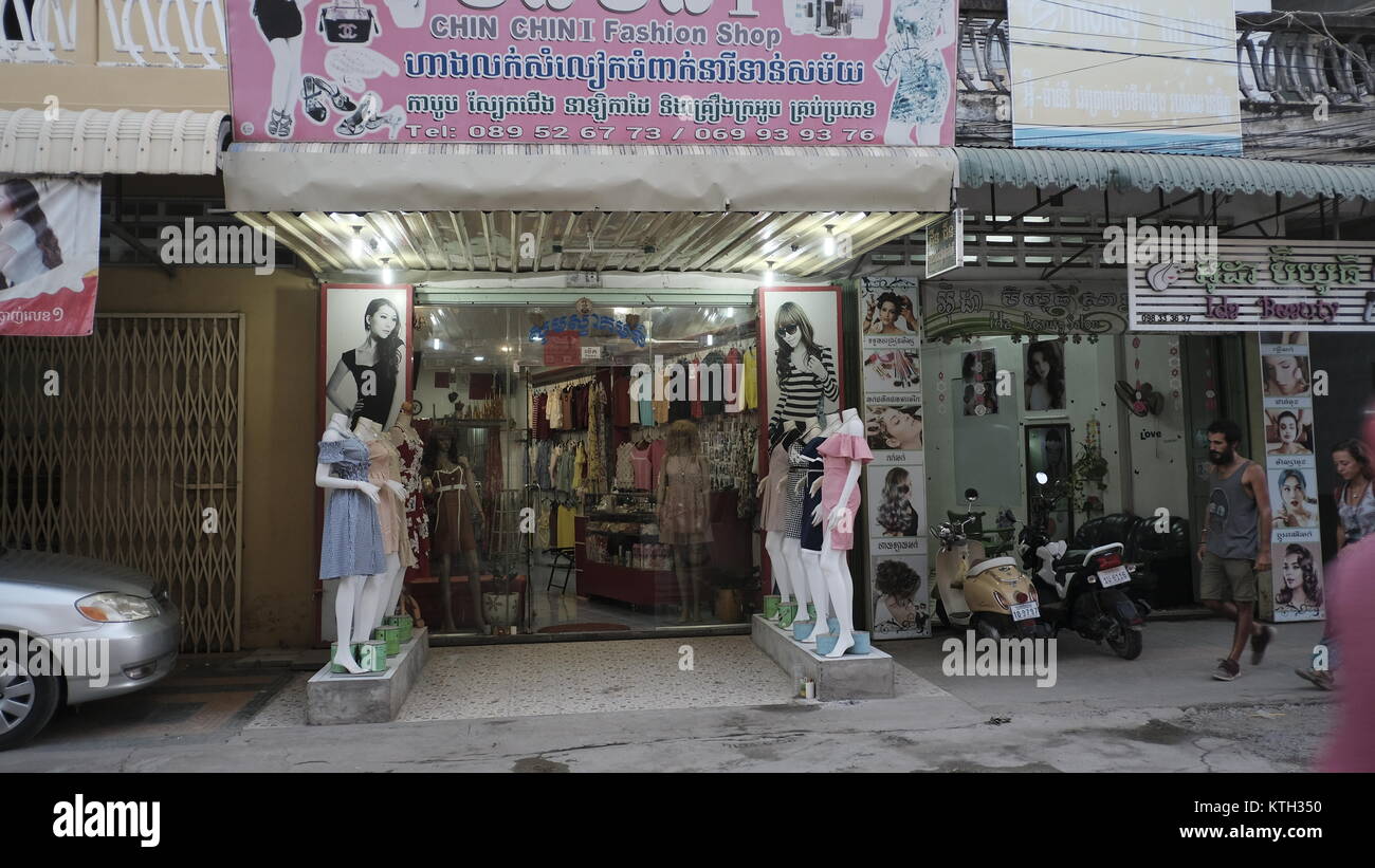 Mode im Stil der Frauen Kleidung Battambang Kambodscha Südostasien Stockfoto