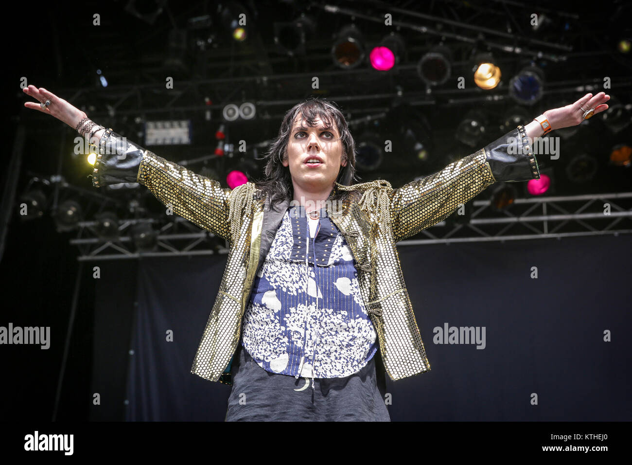 Die englische Band The Struts führt ein Live Konzert auf dem Sweden Rock Festival 2016. Hier Sänger Lukas Spiller wird gesehen, live auf der Bühne. Schweden, 09.06 2016. Stockfoto