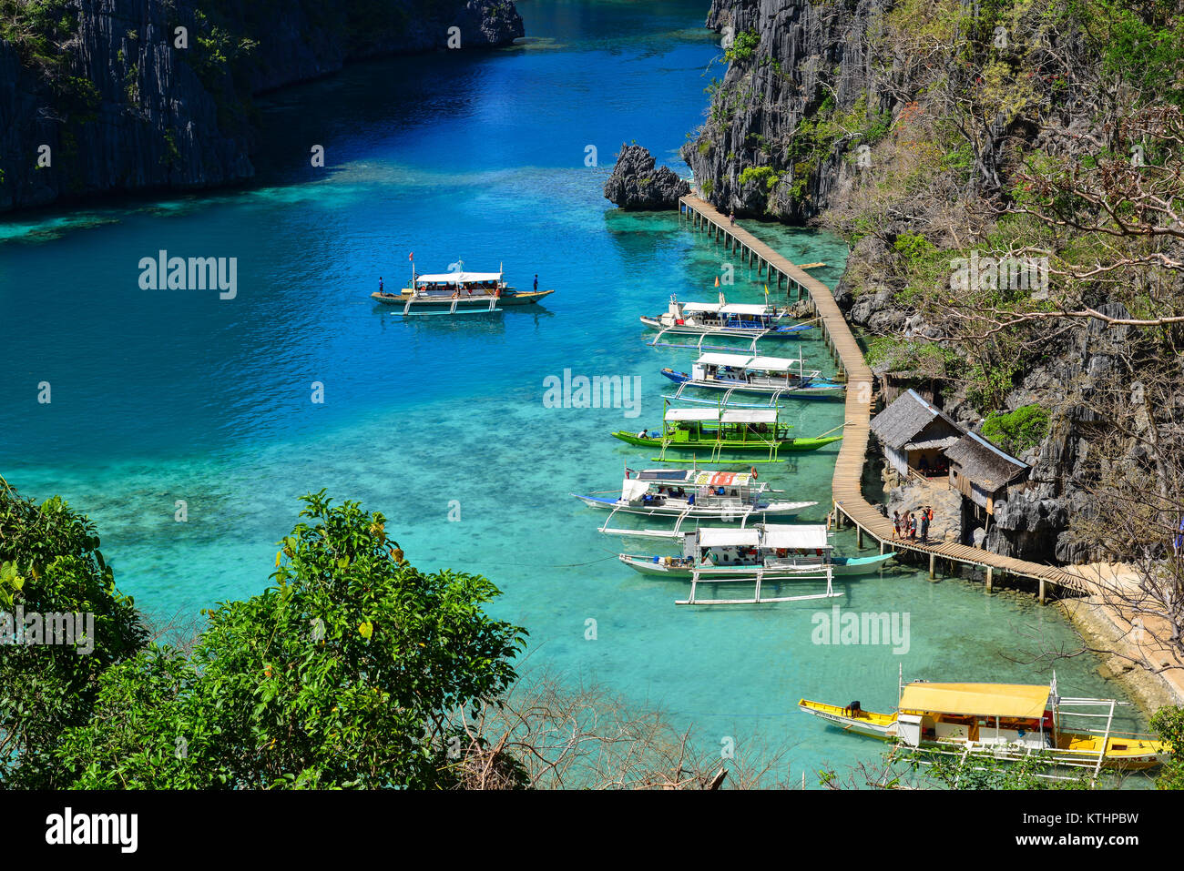 Palawan, Philippinen - Apr 11, 2017. Anzeigen von Coron Jetty in Palawan, Philippinen. Palawan ist eine der Philippinischen Inseln Startseite Ferienhäuser Destin Stockfoto