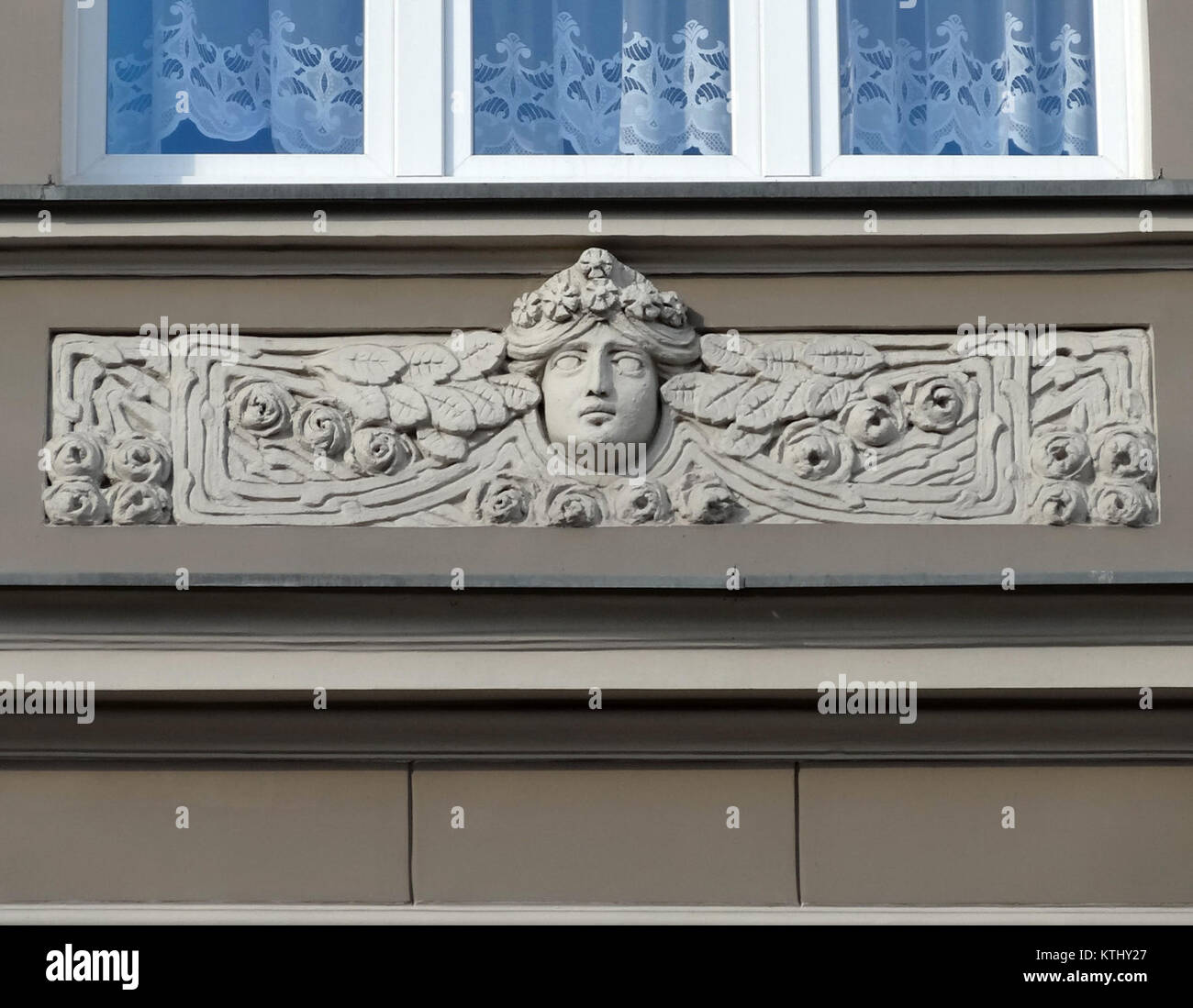 Dieses Foto zeigt ein Gebäude im SwTrojcy-Viertel, aufgenommen am 25. März 2013, das die architektonischen Merkmale und die städtische Landschaft der Gegend zeigt. Stockfoto