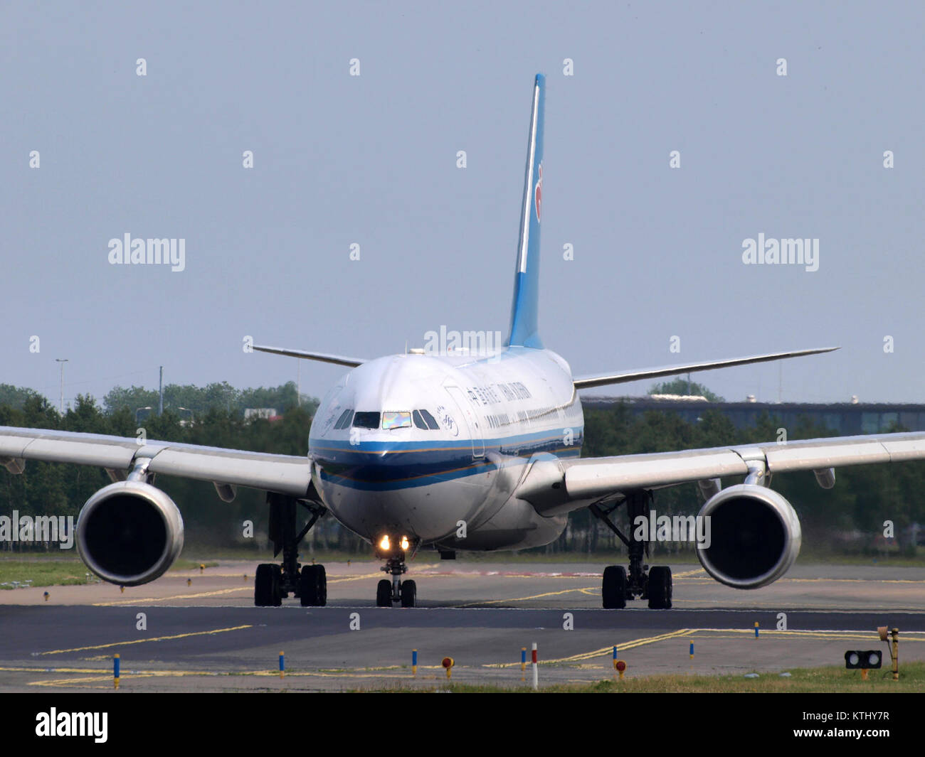 B 6502 China Southern Airlines Airbus A330 345 Stockfoto