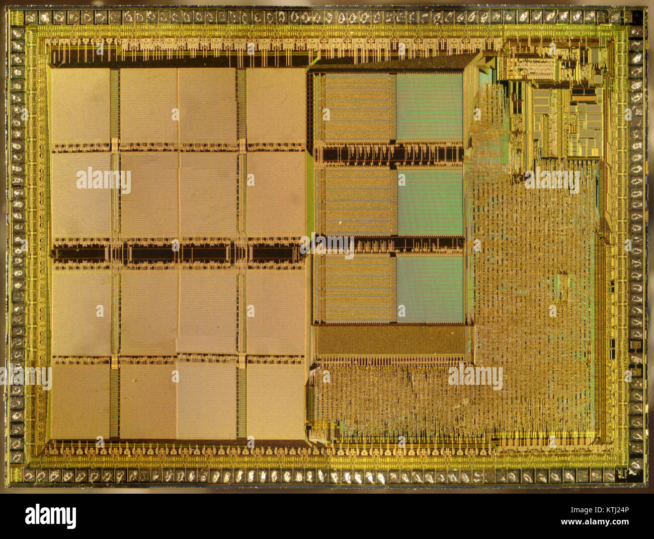 Der Auchan CS 08 PLUS IC ist ein Nutzfahrzeug für Logistikzwecke, insbesondere im Einzelhandel und Transport. Es ist Teil der Flotte, die für eine effiziente Servicebereitstellung in städtischen Umgebungen entwickelt wurde. Stockfoto