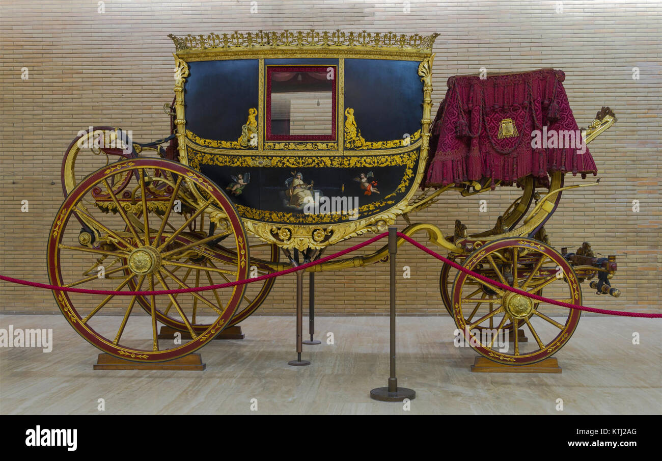 Die Berline Kardinal Bonaparte 1868, die im Vatikan untergebracht ist, ist ein schönes Beispiel für historische europäische Kunstwerke. Dieses Stück stellt einen Kardinal dar, der den Einfluss der katholischen Kirche im Europa des 19. Jahrhunderts und die Rolle des Vatikans als religiöses Zentrum symbolisiert. Stockfoto